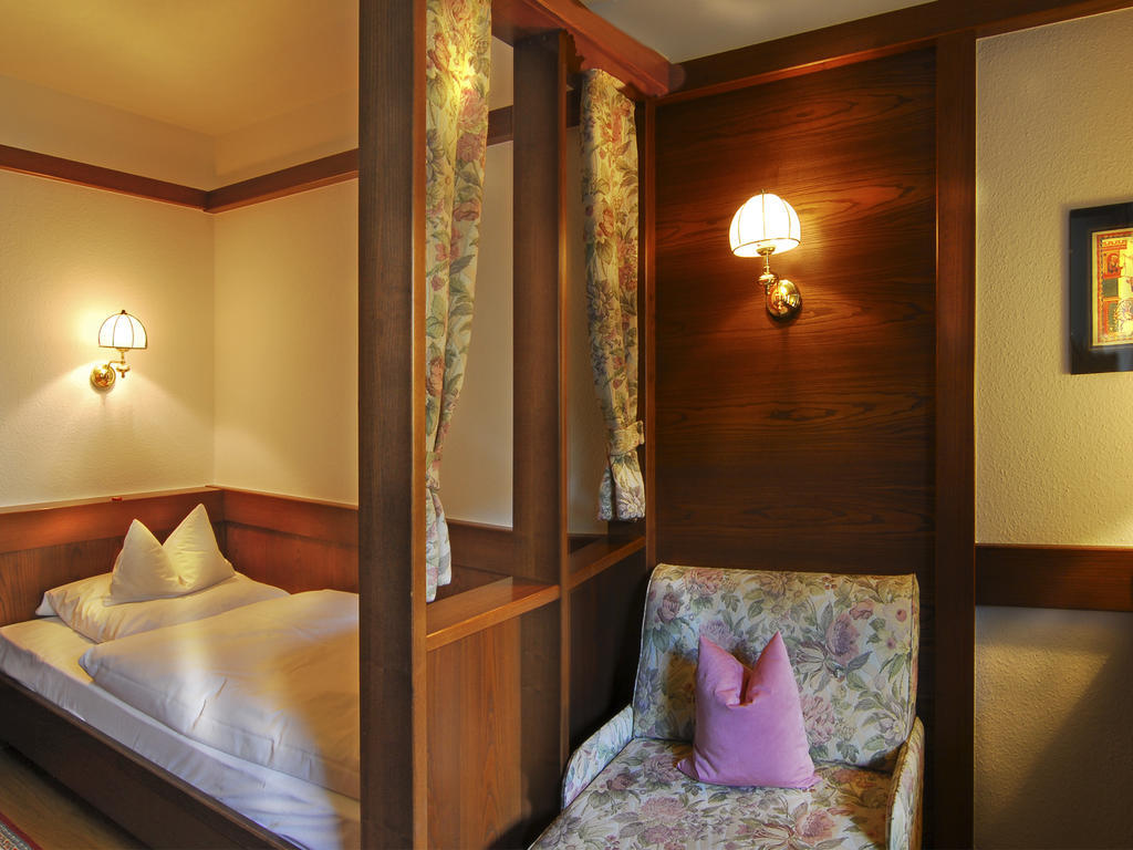 Steinbach-Hotel Ruhpolding Rom bilde