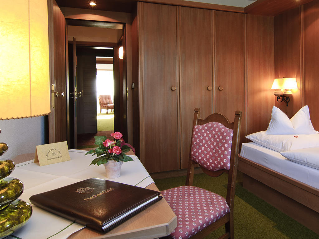 Steinbach-Hotel Ruhpolding Rom bilde