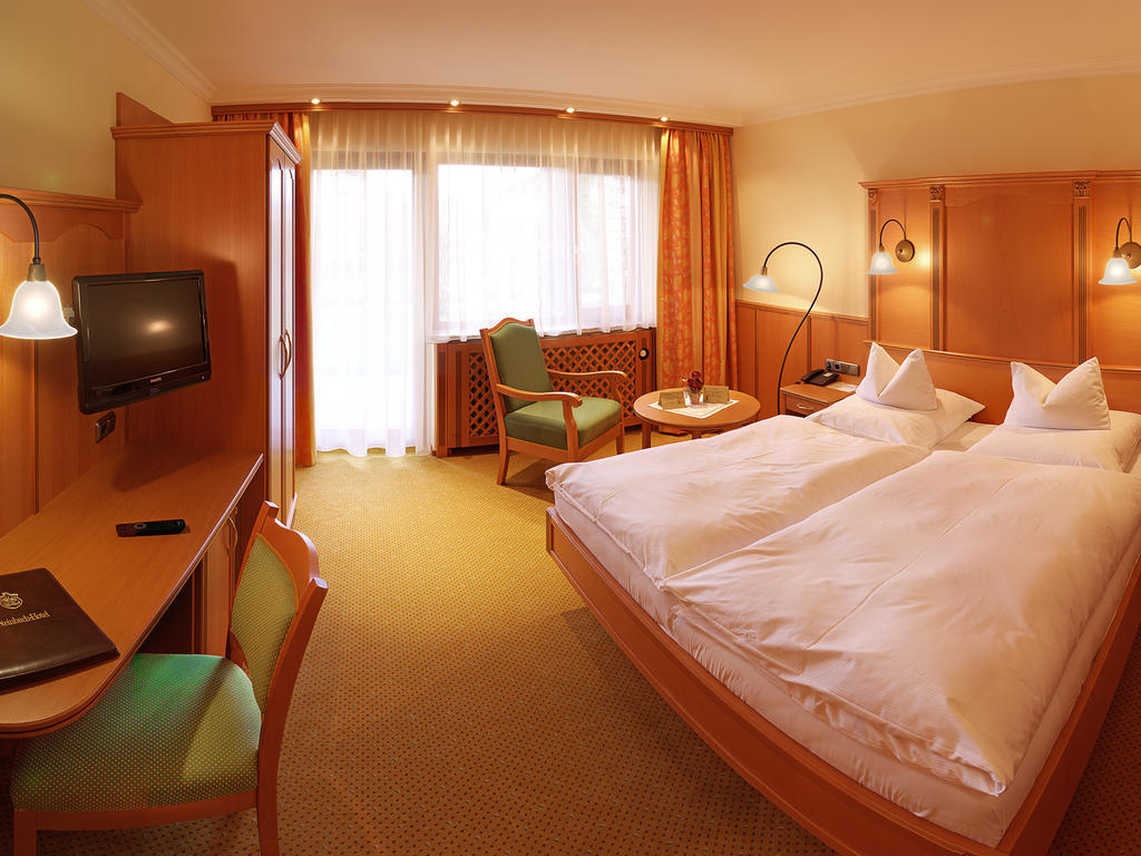 Steinbach-Hotel Ruhpolding Rom bilde